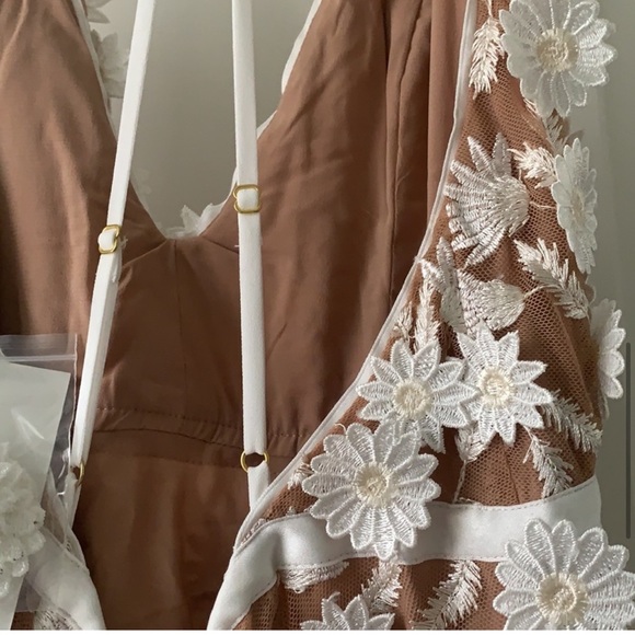 FOR LOVE AND LEMONS MARGUERITE FLORAL PETAL GOWN - Picture 6 of 8